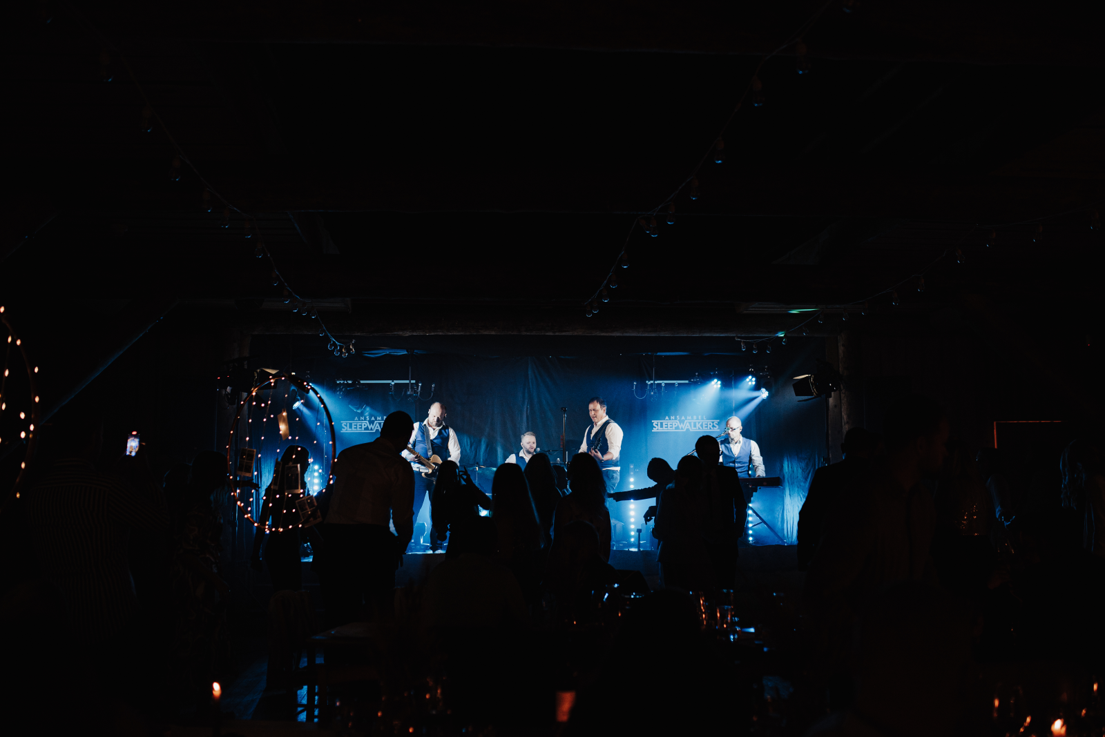 peoband-sleepwalkers